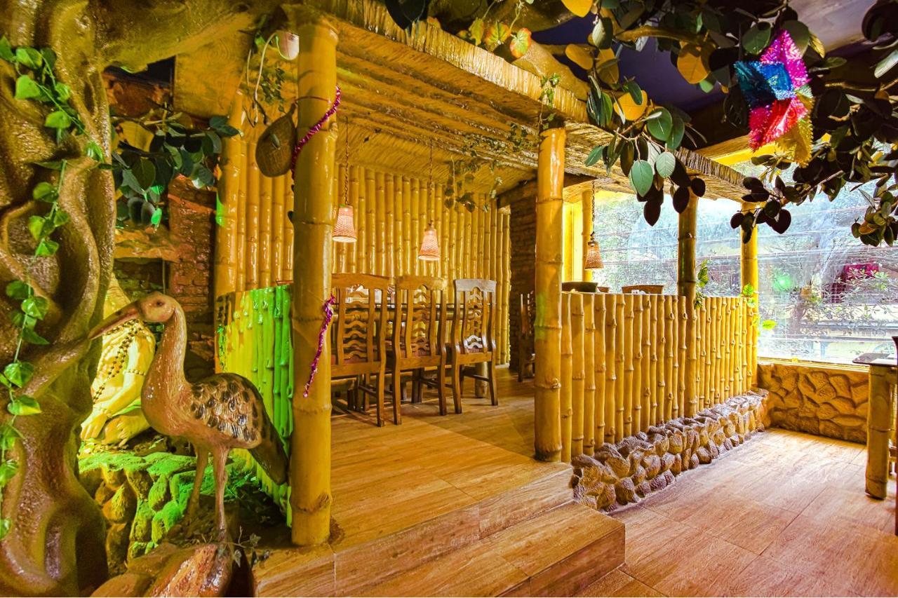 Fabhotel Dreamland
